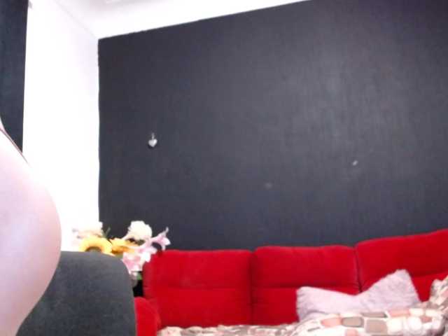 Danielle-Morina live cam on BongaCams