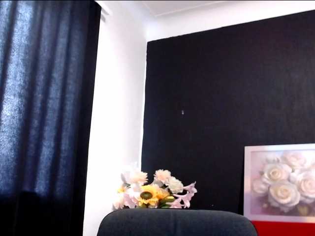 Danielle-Morina live cam on BongaCams