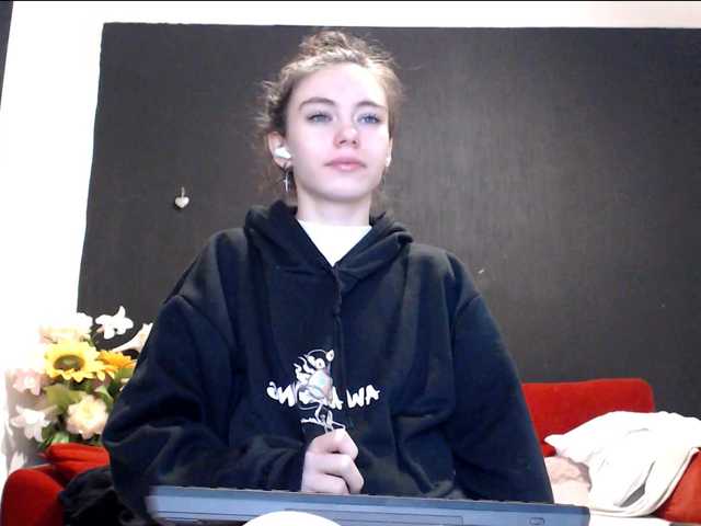 Danielle-Morina live cam on BongaCams