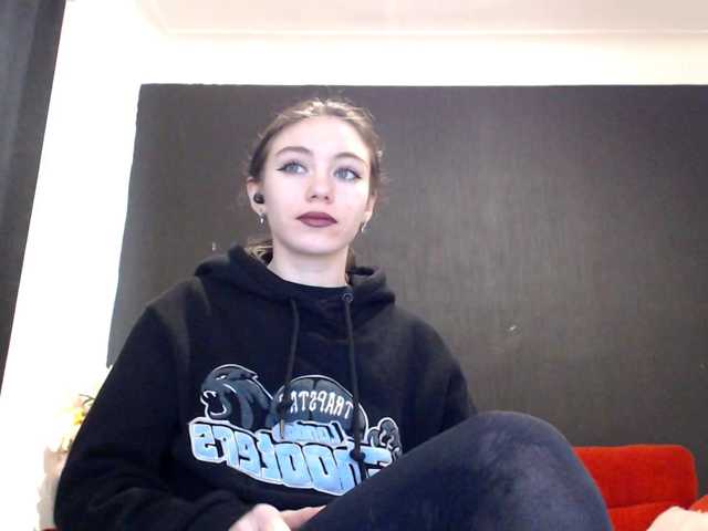 Danielle-Morina live cam on BongaCams