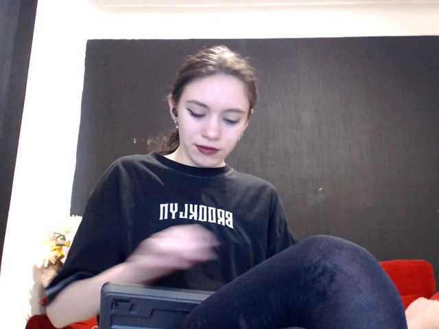 Danielle-Morina live cam on BongaCams