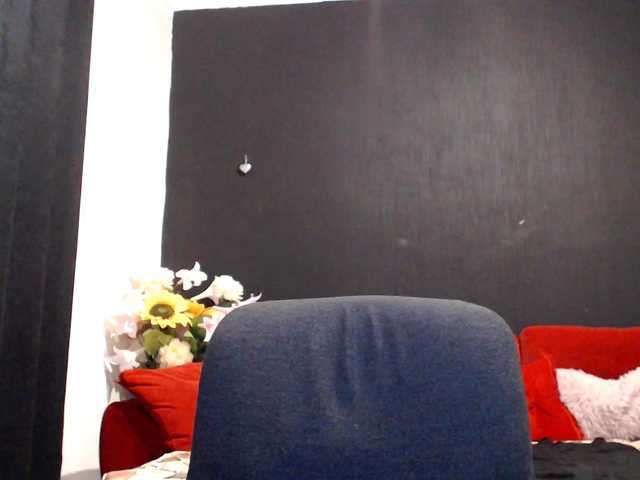 Danielle-Morina live cam on BongaCams