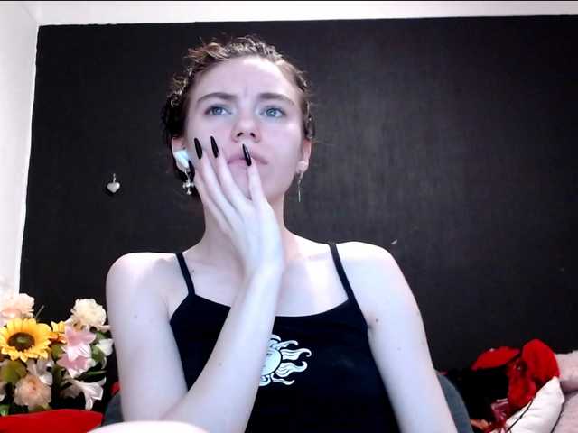 Danielle-Morina live cam on BongaCams