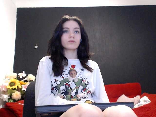 Danielle-Morina live cam on BongaCams