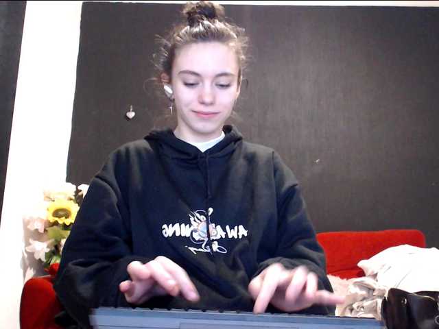 Danielle-Morina live cam on BongaCams
