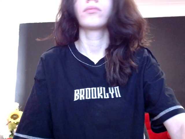 Danielle-Morina live webcam show