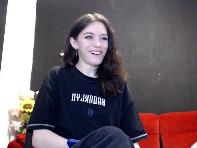Danielle-Morina live cam on BongaCams