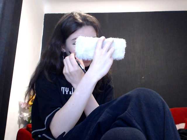 Danielle-Morina live cam on BongaCams