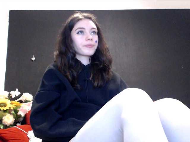 Danielle-Morina live cam on BongaCams