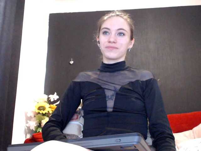 Danielle-Morina live cam on BongaCams