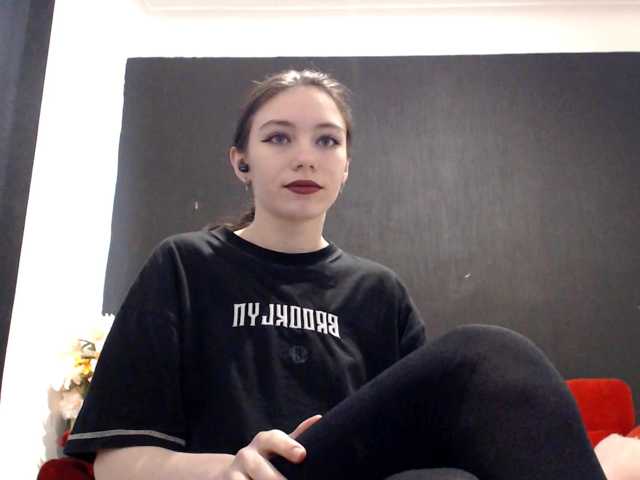 Danielle-Morina live cam on BongaCams