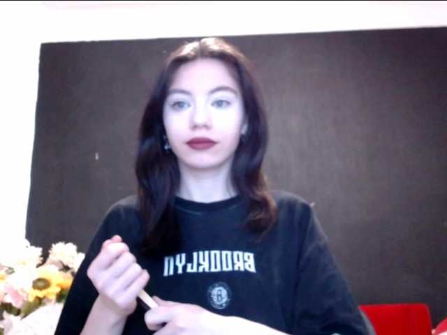 Danielle-Morina live cam on BongaCams