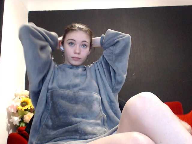 Danielle-Morina live cam on BongaCams