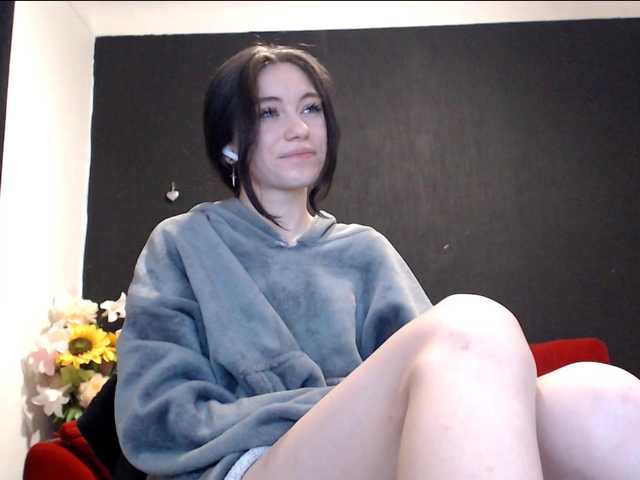 Danielle-Morina live cam on BongaCams