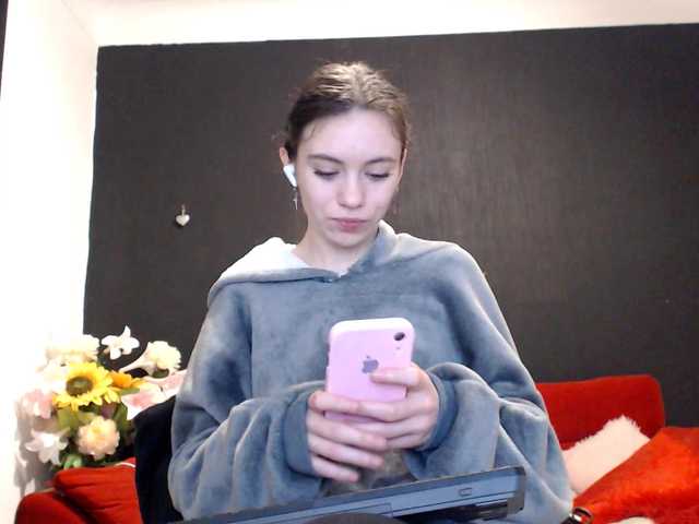 Danielle-Morina live cam on BongaCams