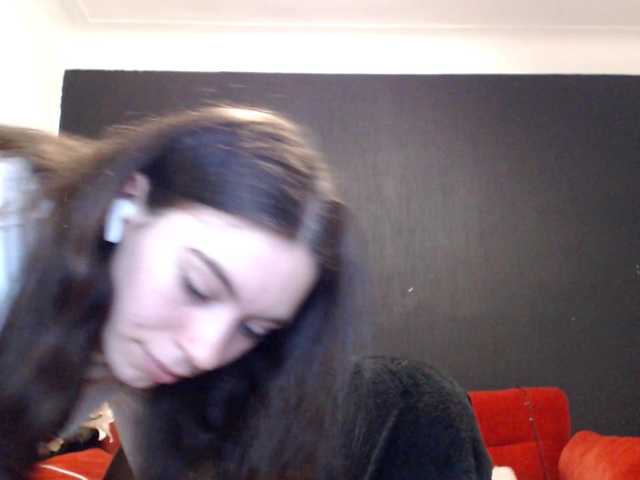 Danielle-Morina live cam on BongaCams