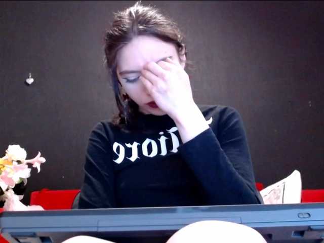 Danielle-Morina live cam on BongaCams