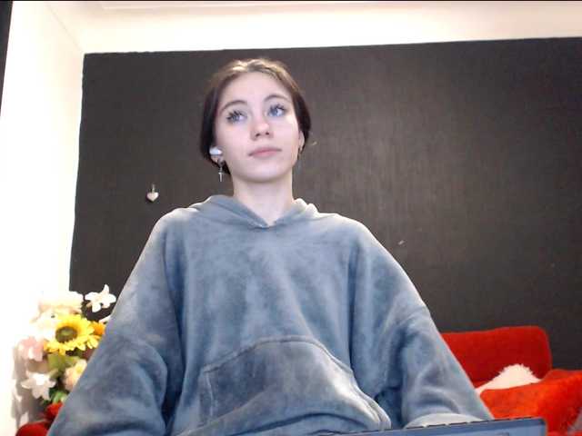 Danielle-Morina live cam on BongaCams