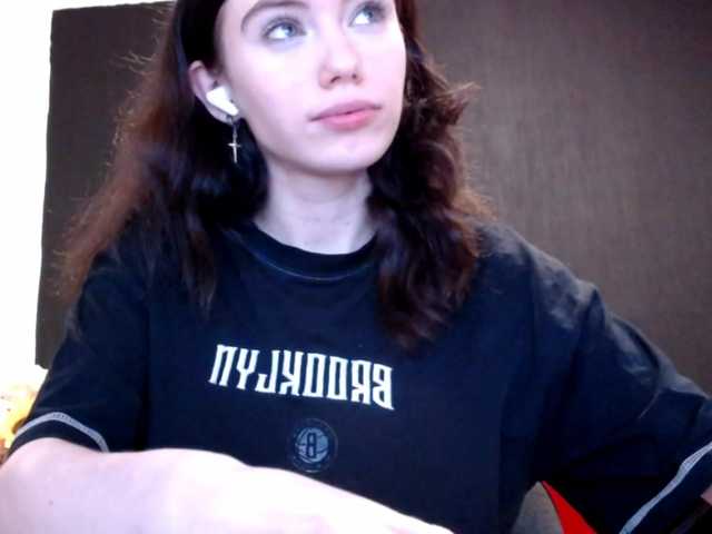 Danielle-Morina live cam on BongaCams
