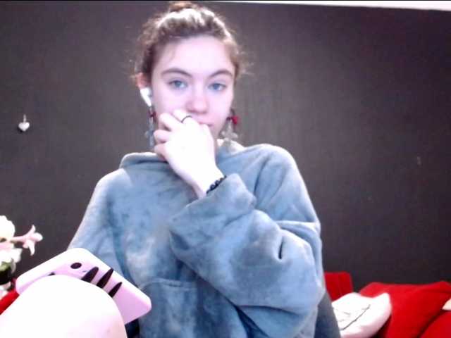 Danielle-Morina live cam on BongaCams