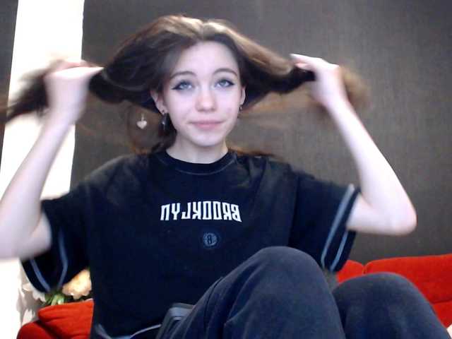 Danielle-Morina live cam on BongaCams