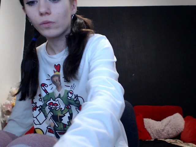 Danielle-Morina live cam on BongaCams