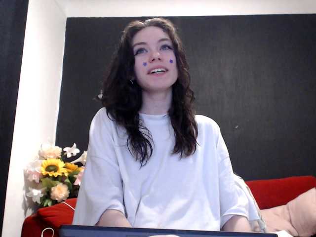 Danielle-Morina live cam on BongaCams