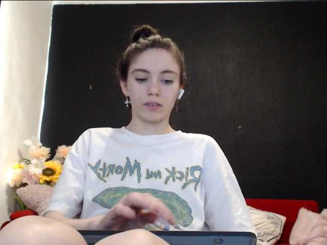 Danielle-Morina live cam on BongaCams