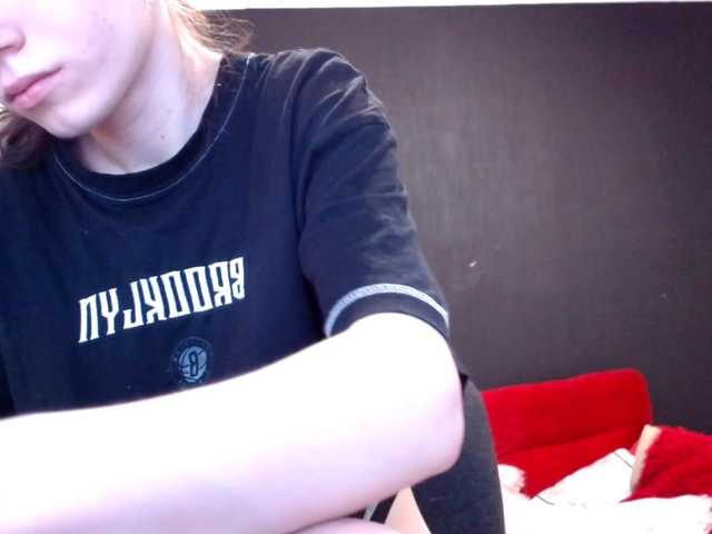 Danielle-Morina live webcam show