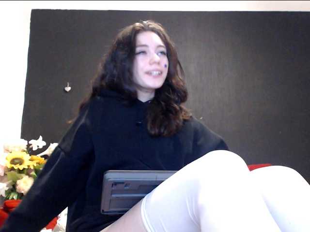 Danielle-Morina live cam on BongaCams