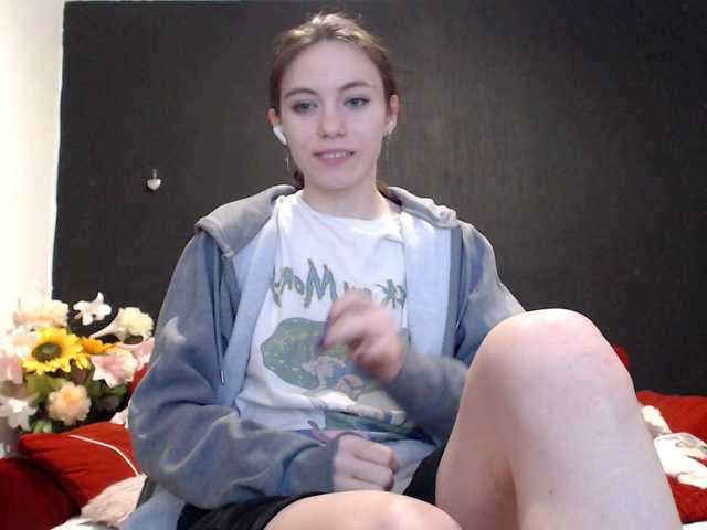 Danielle-Morina live cam on BongaCams