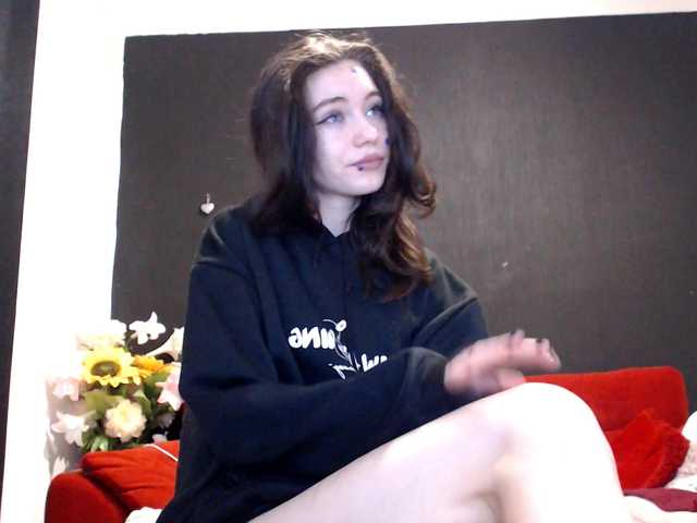 Danielle-Morina live cam on BongaCams