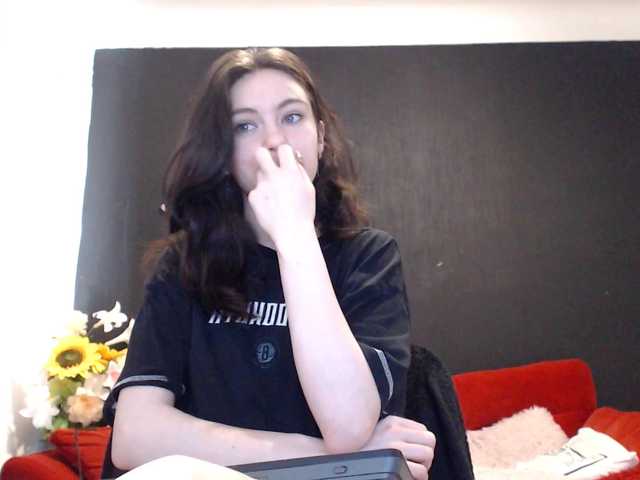 Danielle-Morina live cam on BongaCams