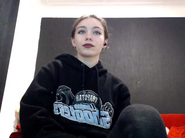 Danielle-Morina live cam on BongaCams