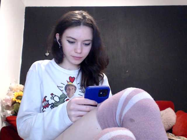 Danielle-Morina live cam on BongaCams