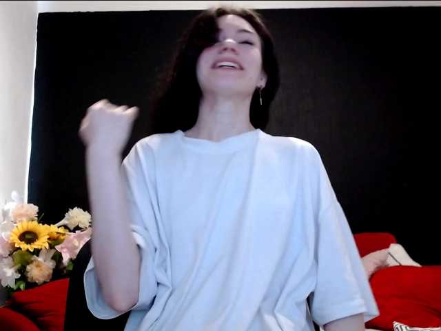Danielle-Morina live cam on BongaCams
