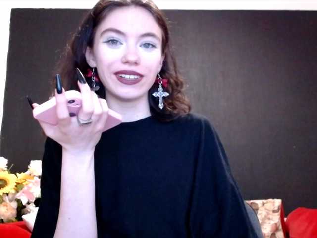 Danielle-Morina live cam on BongaCams