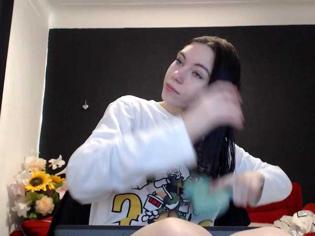Danielle-Morina live cam on BongaCams