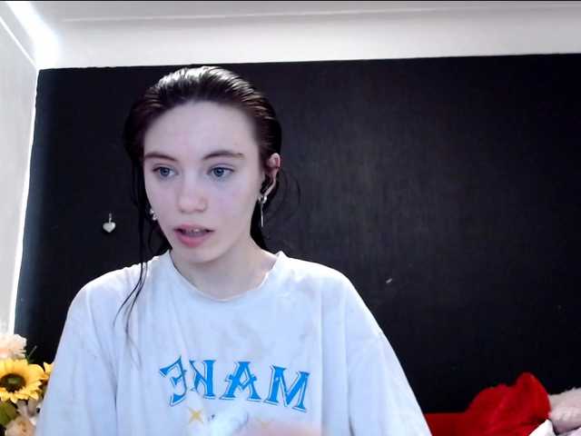 Danielle-Morina live cam on BongaCams