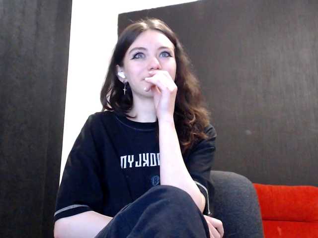 Danielle-Morina live cam on BongaCams