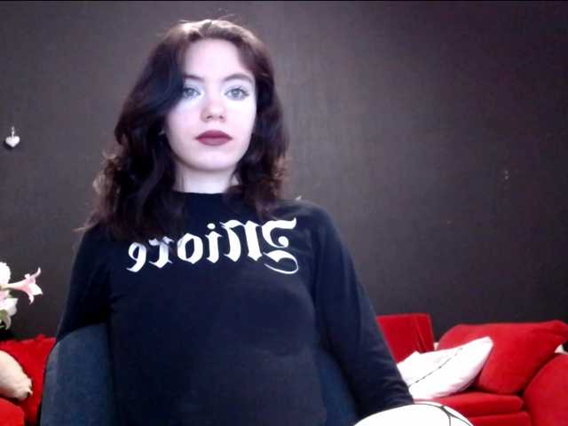 Danielle-Morina live cam on BongaCams