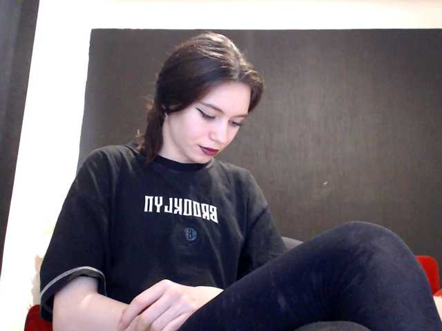Danielle-Morina live cam on BongaCams