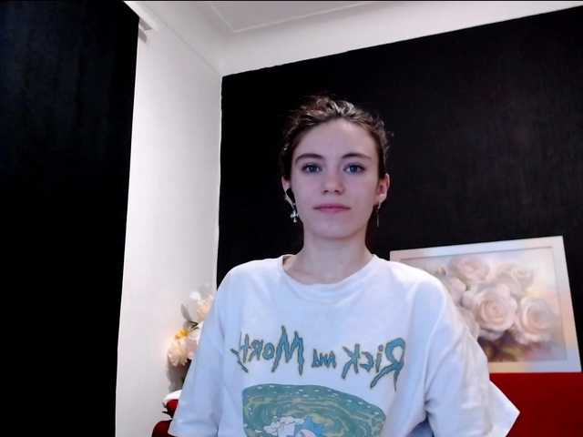 Danielle-Morina live cam on BongaCams