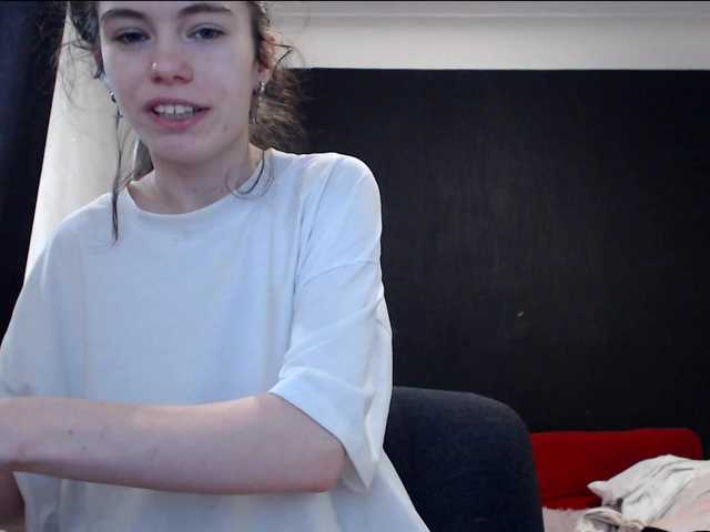 Danielle-Morina live cam on BongaCams