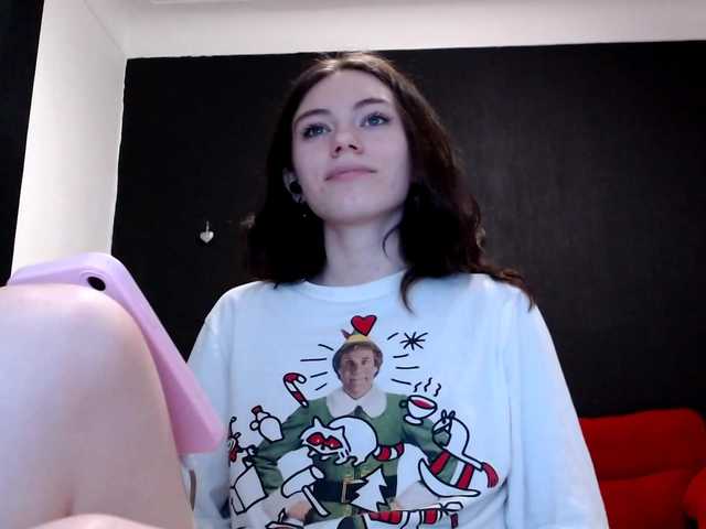 Danielle-Morina live cam on BongaCams
