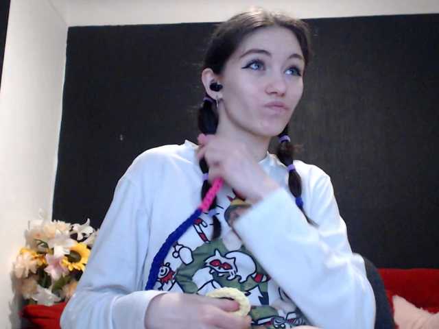 Danielle-Morina live cam on BongaCams