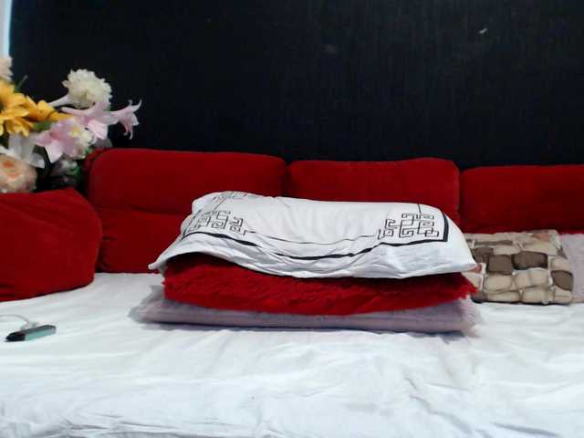Danielle-Morina live cam on BongaCams