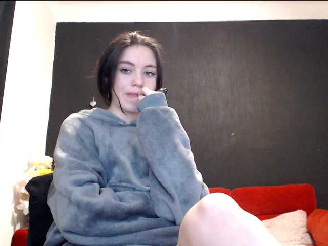 Danielle-Morina live cam on BongaCams