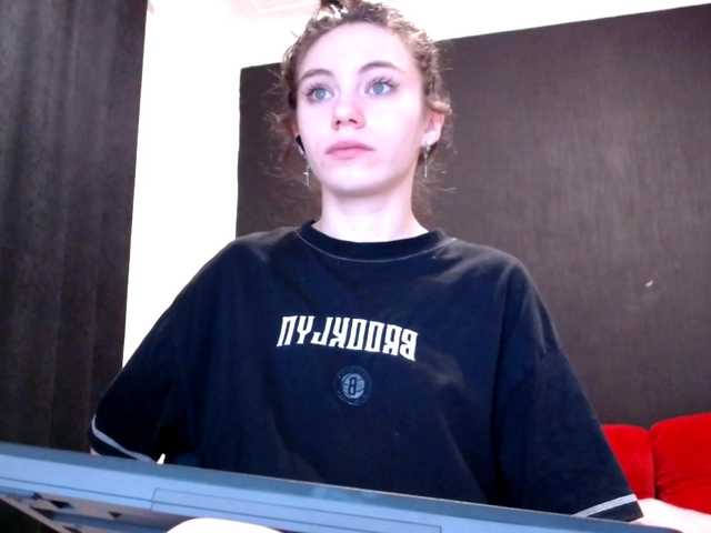 Danielle-Morina live cam on BongaCams