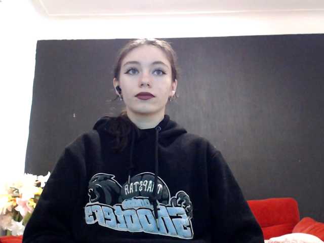 Danielle-Morina live cam on BongaCams